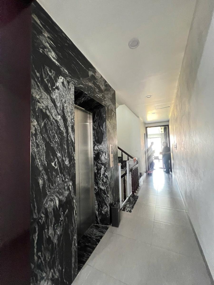 Siêu phẩm mặt phố Mai Dịch, Cầu Giấy: Kinh doanh, thang máy, 70m2, 7 tầng, 29 tỷ