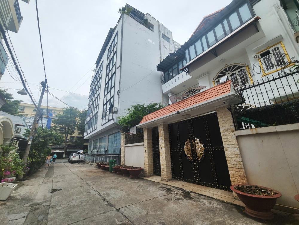 Bán Biệt Thự 2 Mặt Tiền K300 Tân Bình - 240m2, 4 Tầng, 62 Tỷ