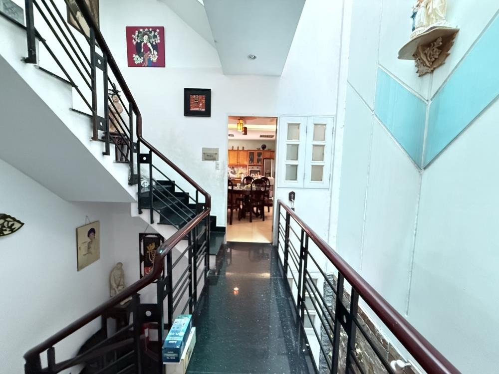 Nhà phố 5 tầng, 11 phòng, kinh doanh đỉnh cao - Lê Văn Sỹ, 16 tỷ