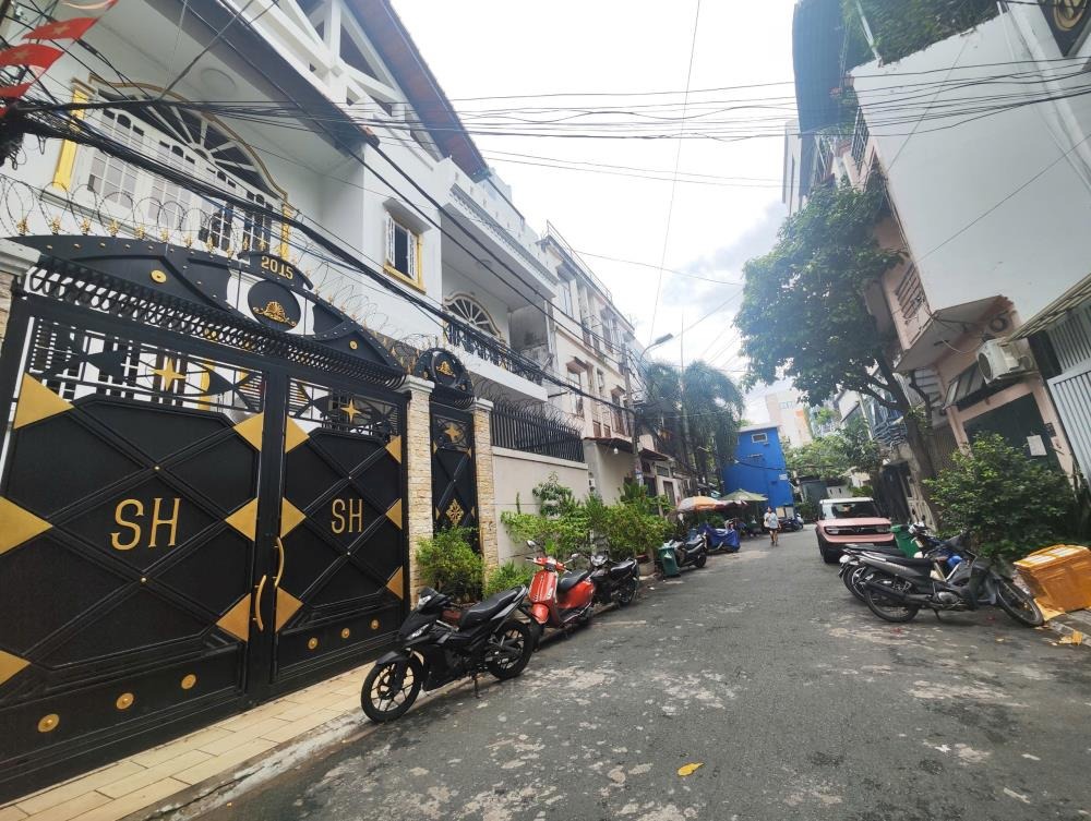 Bán Biệt Thự 2 Mặt Tiền K300 Tân Bình - 240m2, 4 Tầng, 62 Tỷ
