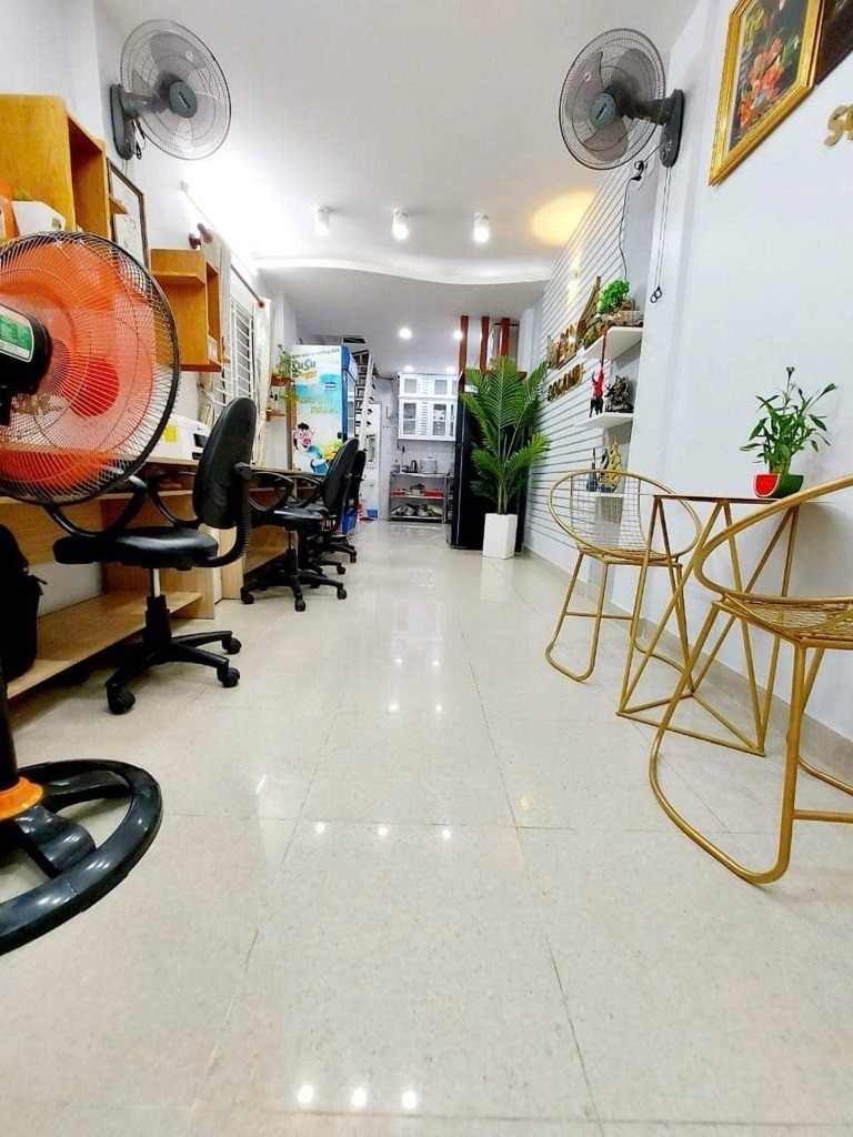Hẻm Xe Hơi, 3 Tầng, 6 Tỷ - Nhà Đẹp, An Ninh, Phú Nhuận
