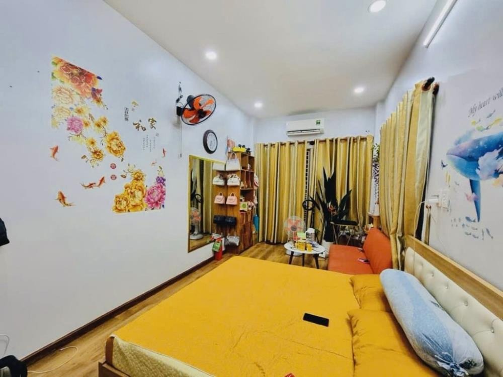 Hẻm Xe Hơi, 3 Tầng, 6 Tỷ - Nhà Đẹp, An Ninh, Phú Nhuận