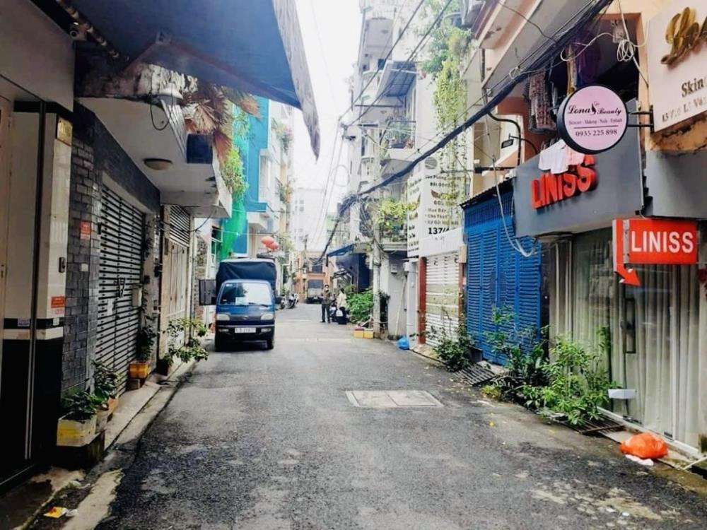 Hẻm Xe Hơi, 3 Tầng, 6 Tỷ - Nhà Đẹp, An Ninh, Phú Nhuận