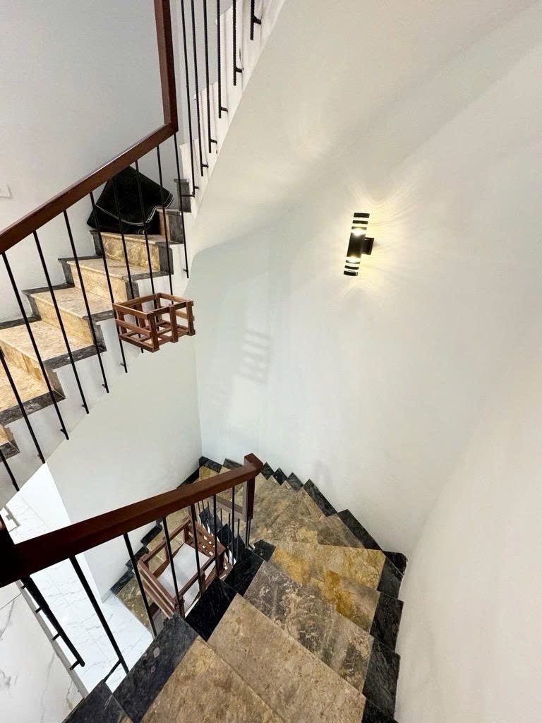 Bán Nhà Phố Tô Vĩnh Diện, Thanh Xuân - Gần Ngã Tư Sở - Full Nội Thất