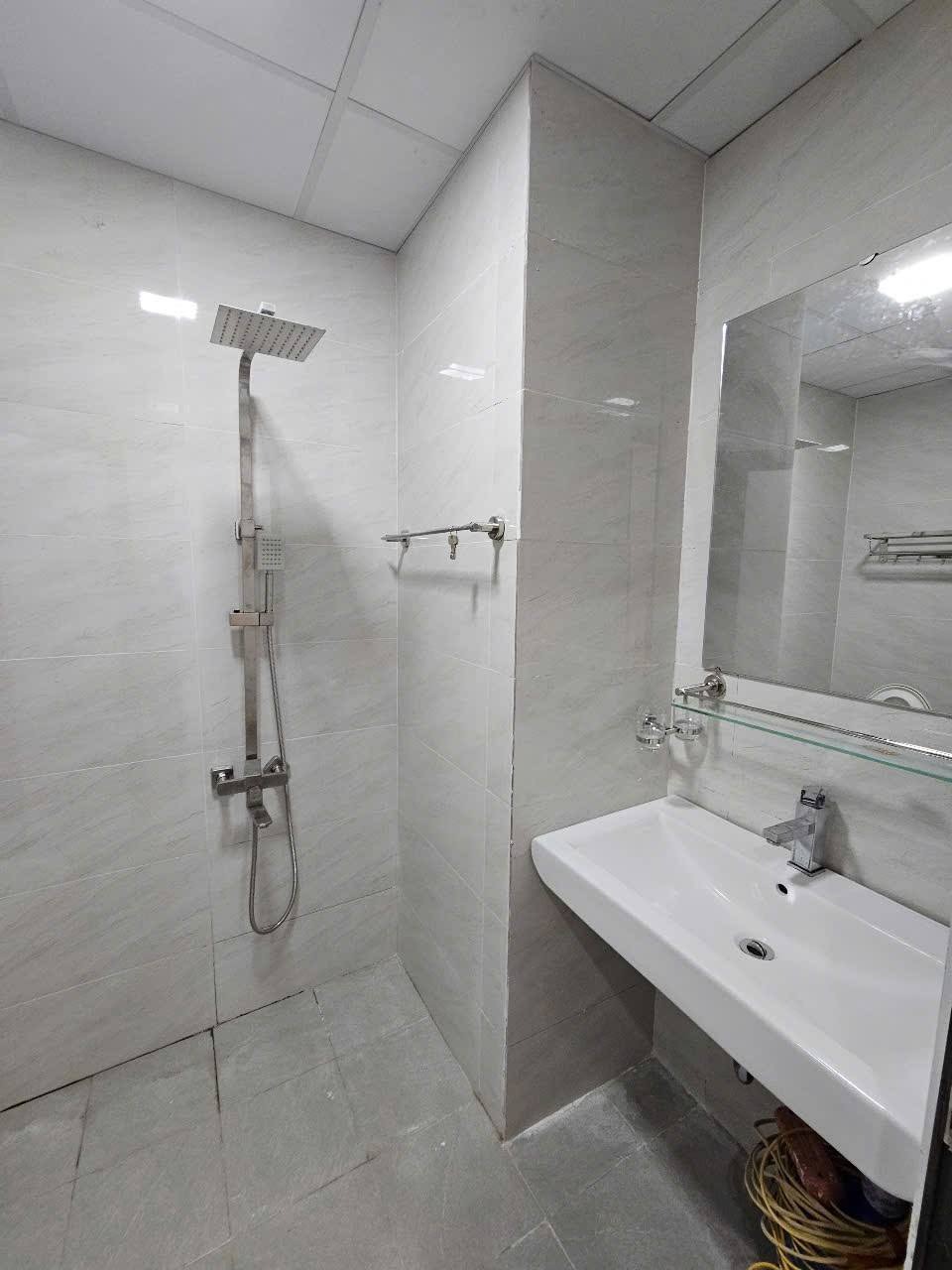 Căn hộ 2PN 61m² Trần Quý Kiên - Full Nội Thất - Giá 4.9 tỷ