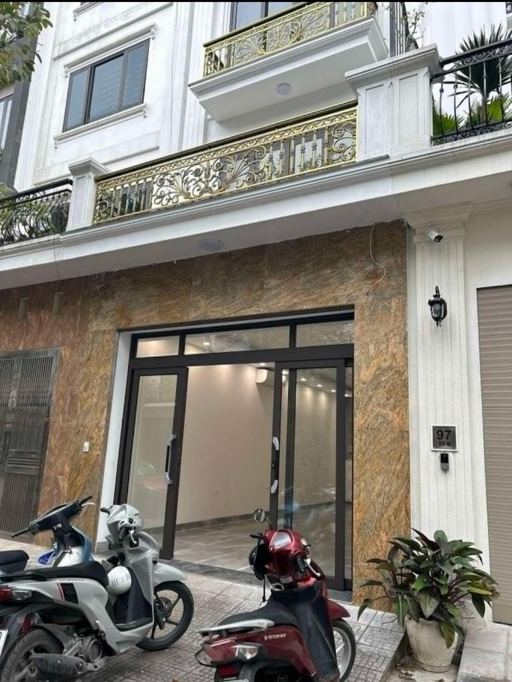 Chính chủ cho thuê nhà liền kề KĐT Văn Phú - Hà Đông