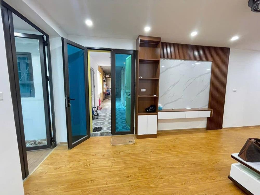 Căn hộ 3 phòng ngủ, trung tâm Cầu Giấy - Gần Đại học Sư Phạm, giá 4.4 tỷ