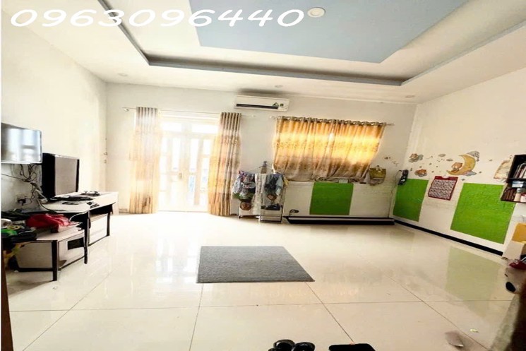 Bán nhà 90m² Huỳnh Tấn Phát Nhà Bè, sổ riêng, giá tốt chỉ 5.5 tỷ