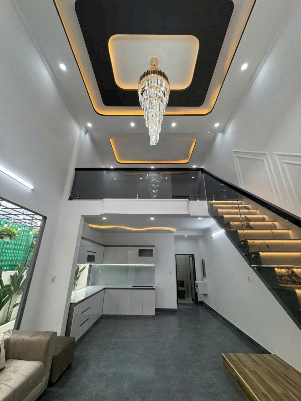 Bán Nhà Gác Lững 71.5m² SHC Hóc Môn - Giá 2.199 tỷ