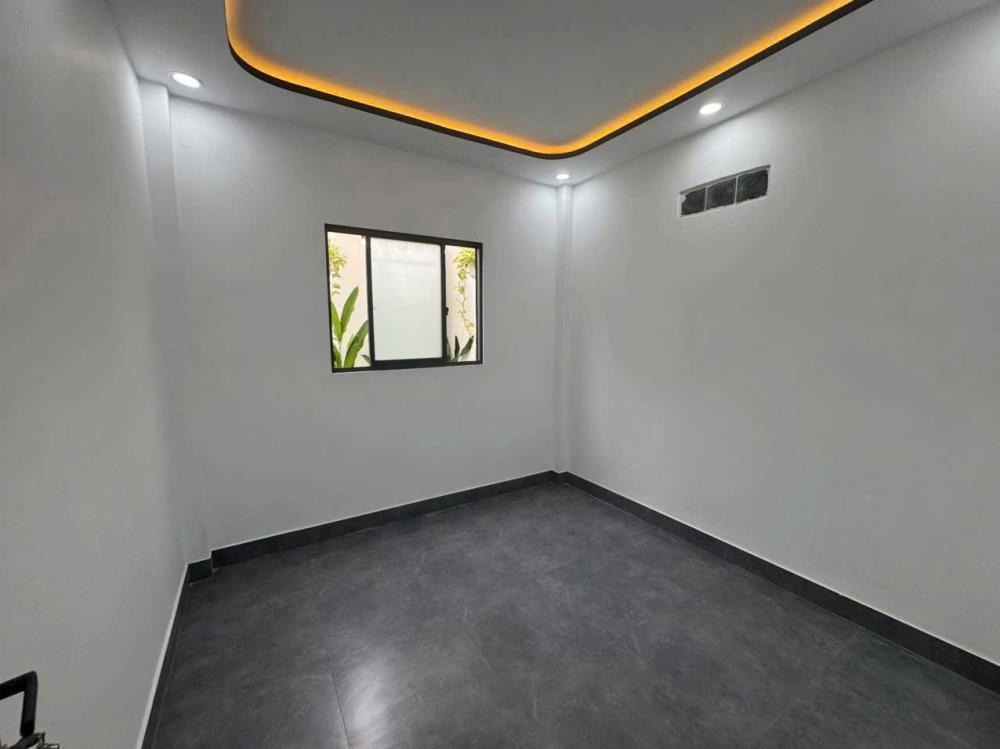 Bán Nhà Gác Lững 71.5m² SHC Hóc Môn - Giá 2.199 tỷ