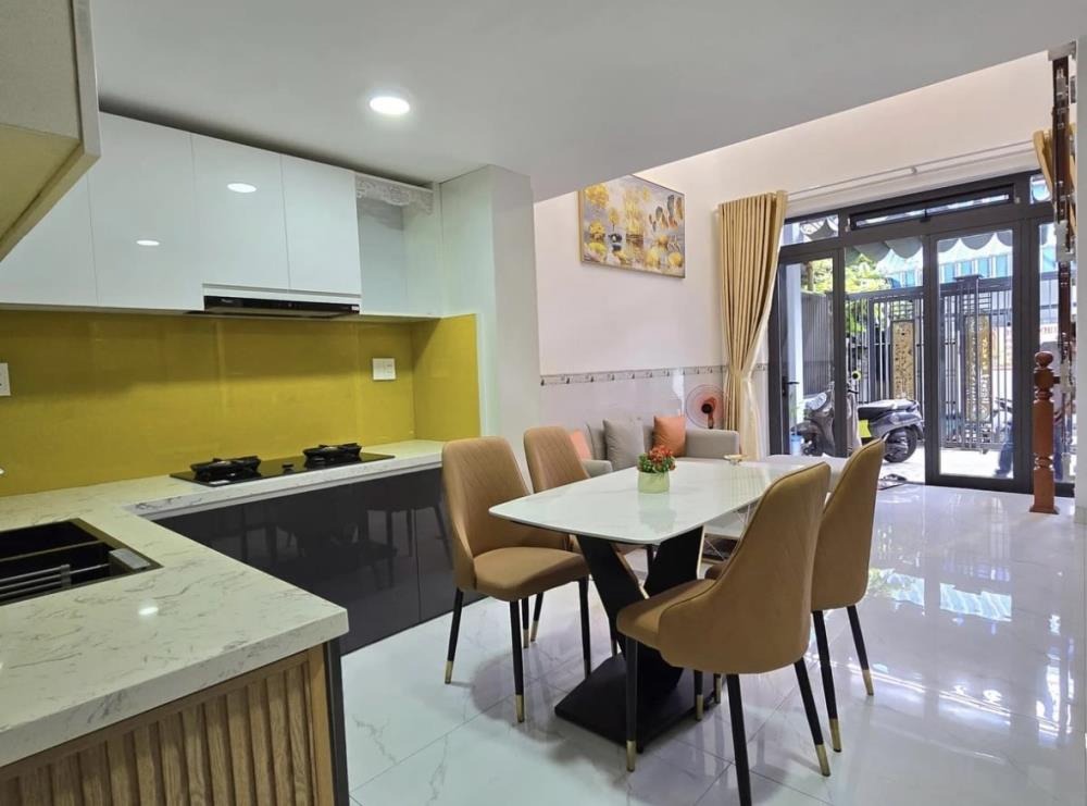Bán Nhà Hóc Môn 78m2, 3 Phòng Ngủ, Cho Thuê 10 Triệu/Tháng - Giá 1.65 Tỷ