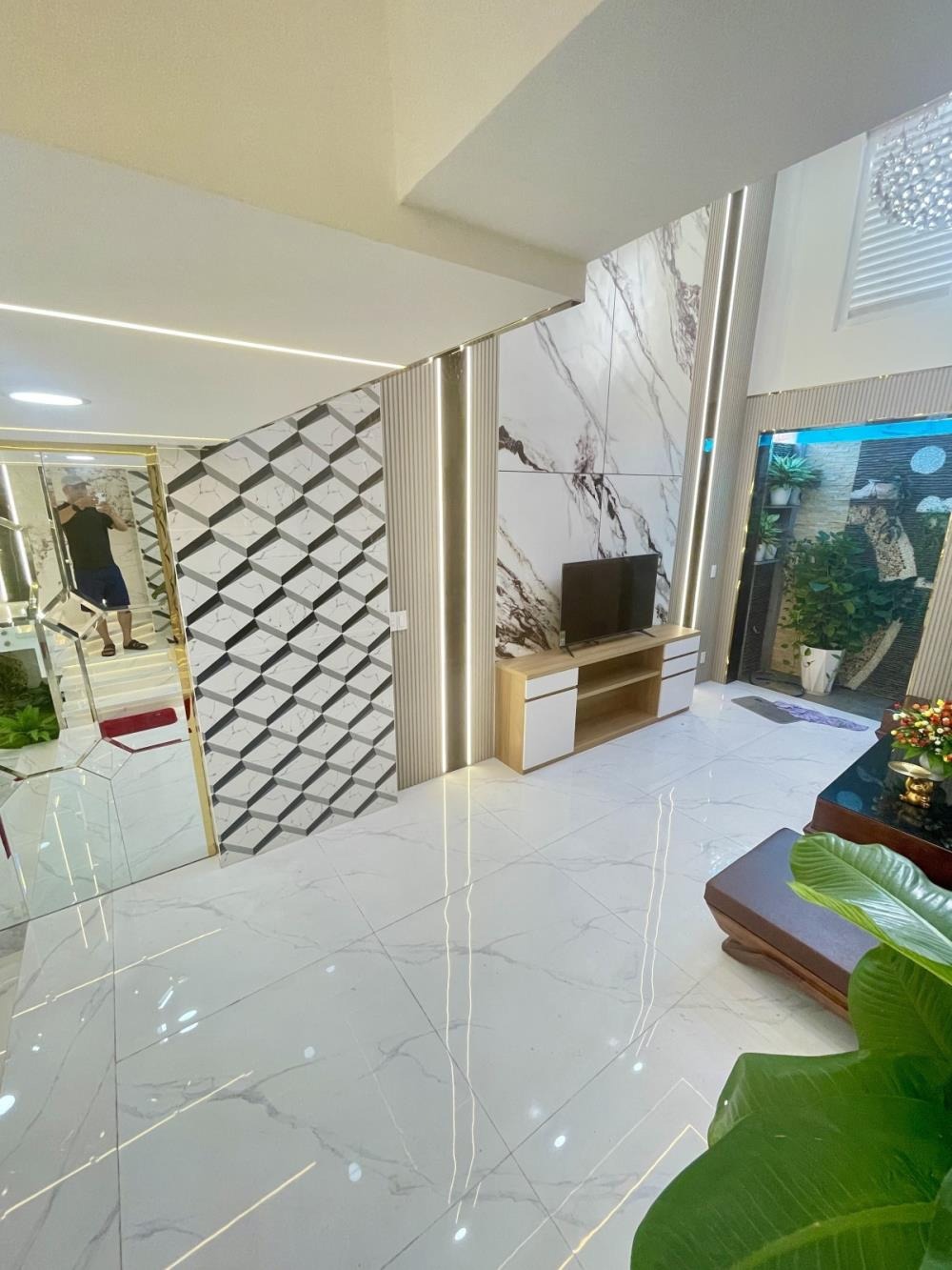 Siêu phẩm 6 Tầng - 64m2 Gò Vấp - 8.79 Tỷ (Full Nội Thất, Xông Hơi)