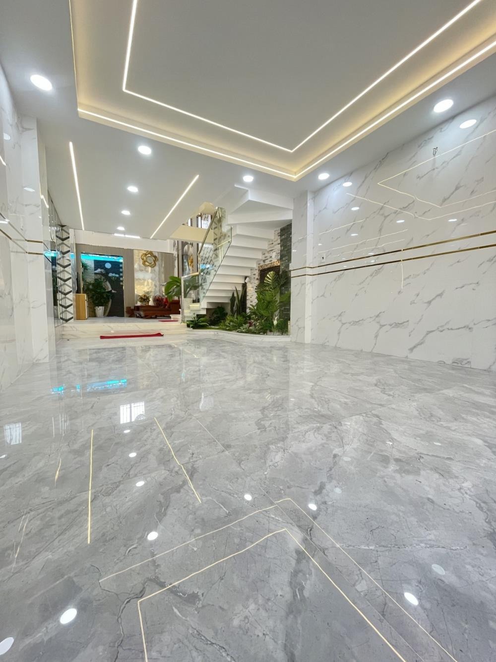Siêu phẩm 6 Tầng - 64m2 Gò Vấp - 8.79 Tỷ (Full Nội Thất, Xông Hơi)