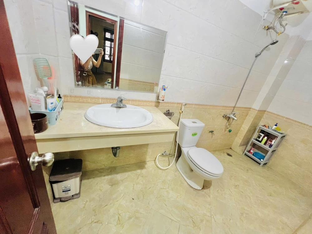 Nhà Phân Lô 6 Tầng Cầu Giấy - Gần Hồ, Đường Rộng - Giá 7.8 Tỷ