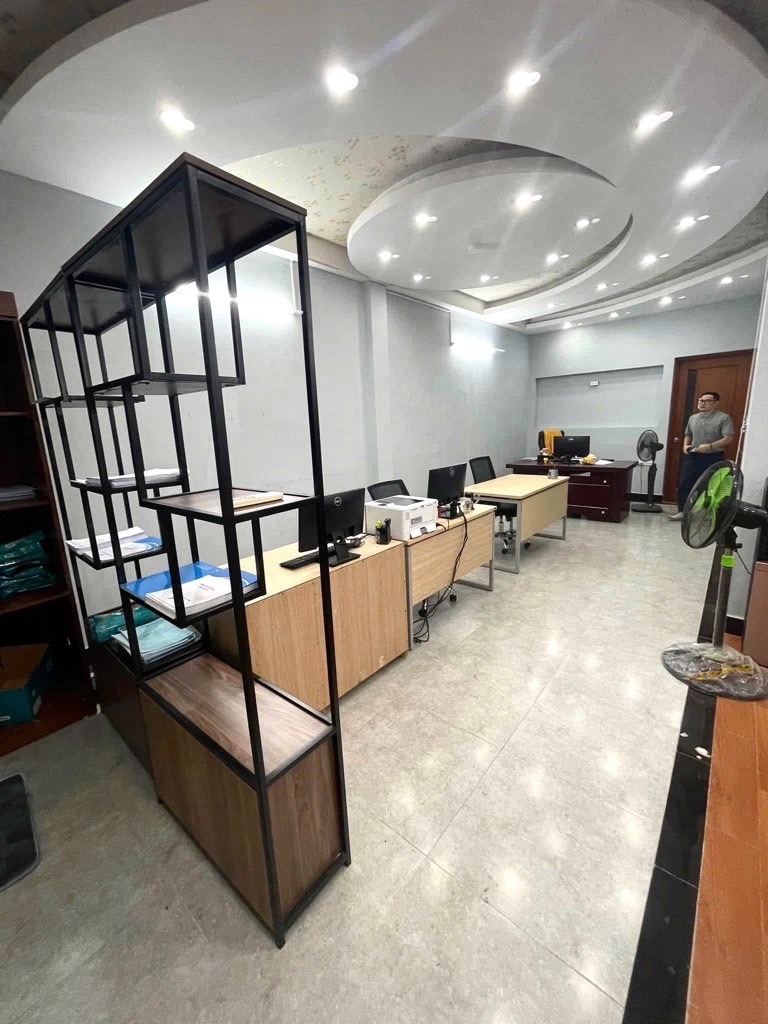 Bán nhà đội Cấn 82m2, 39 tỷ - Vị trí đẹp, thang máy, tiềm năng kinh doanh, cho thuê