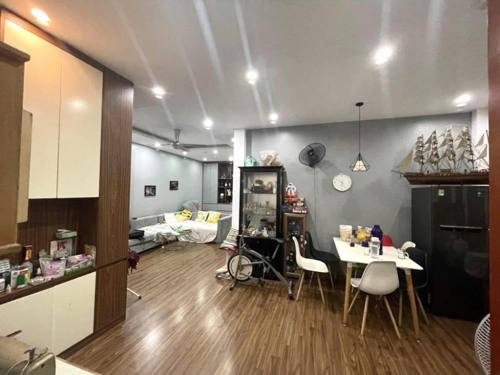Bán nhà đội Cấn 82m2, 39 tỷ - Vị trí đẹp, thang máy, tiềm năng kinh doanh, cho thuê
