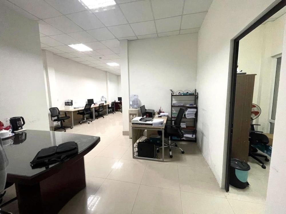 Bán nhà đội Cấn 82m2, 39 tỷ - Vị trí đẹp, thang máy, tiềm năng kinh doanh, cho thuê