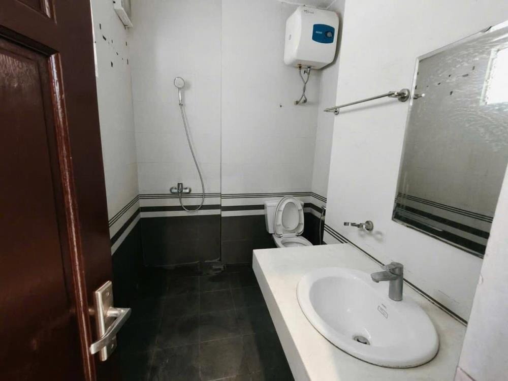 Hoàng Hoa Thám - 5 Tầng, 49m² - Lô Góc 2 Mặt Thoáng - 8.5 tỷ