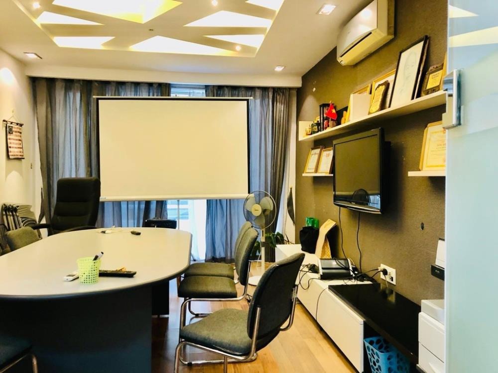 Bán nhà phố Linh Lang, Ba Đình - 79m2, 5 tầng, ô tô vào nhà, giá 32 tỷ