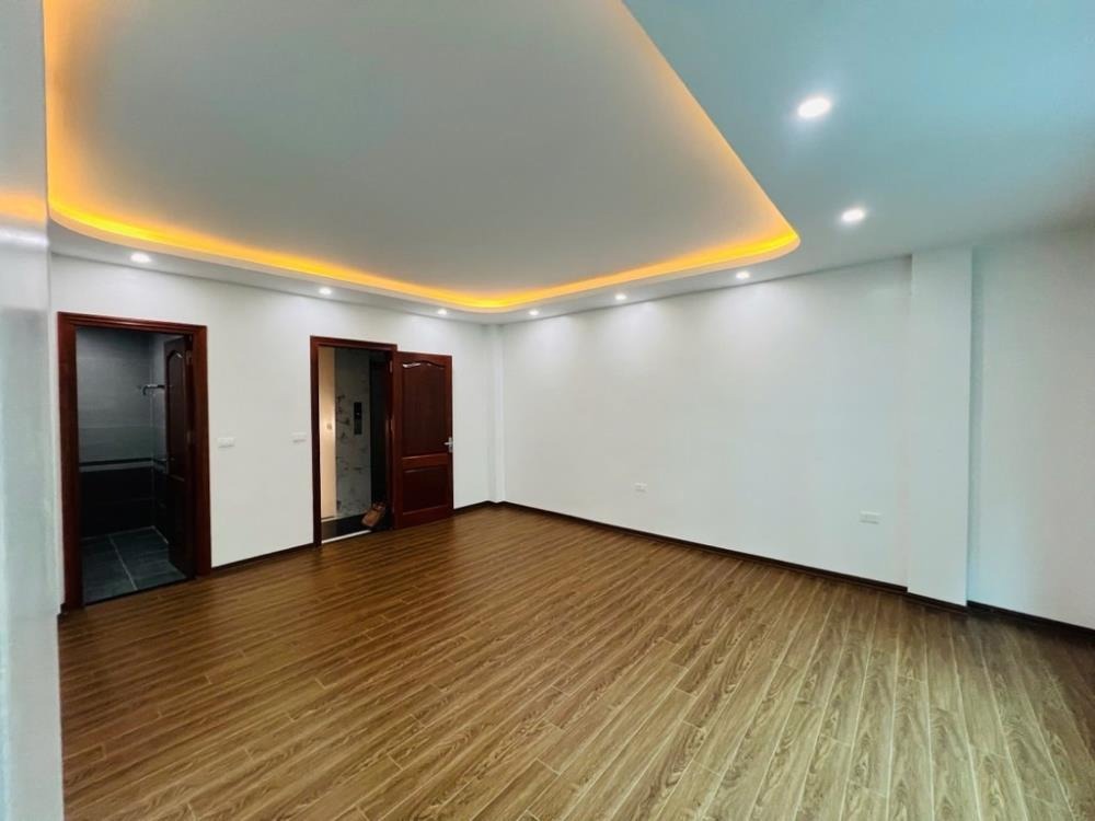 Nhà Lô Góc 7 Tầng, Thang Máy, Ba Đình - Kinh Doanh Sầm Uất, Giá Tốt