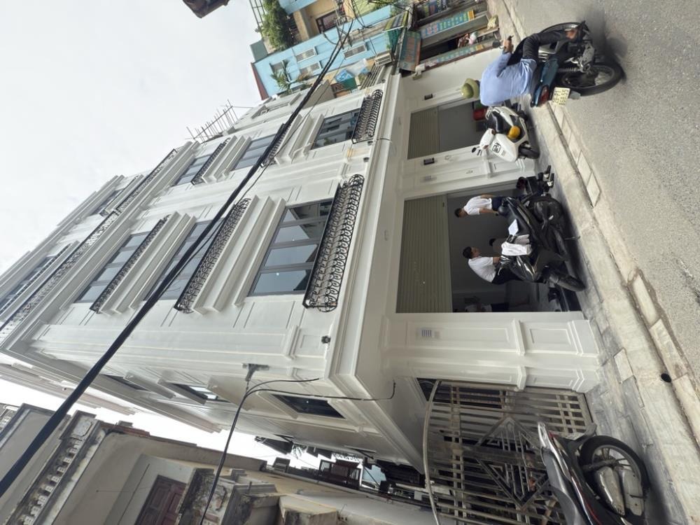 Nhà Lô Góc 7 Tầng, Thang Máy, Ba Đình - Kinh Doanh Sầm Uất, Giá Tốt