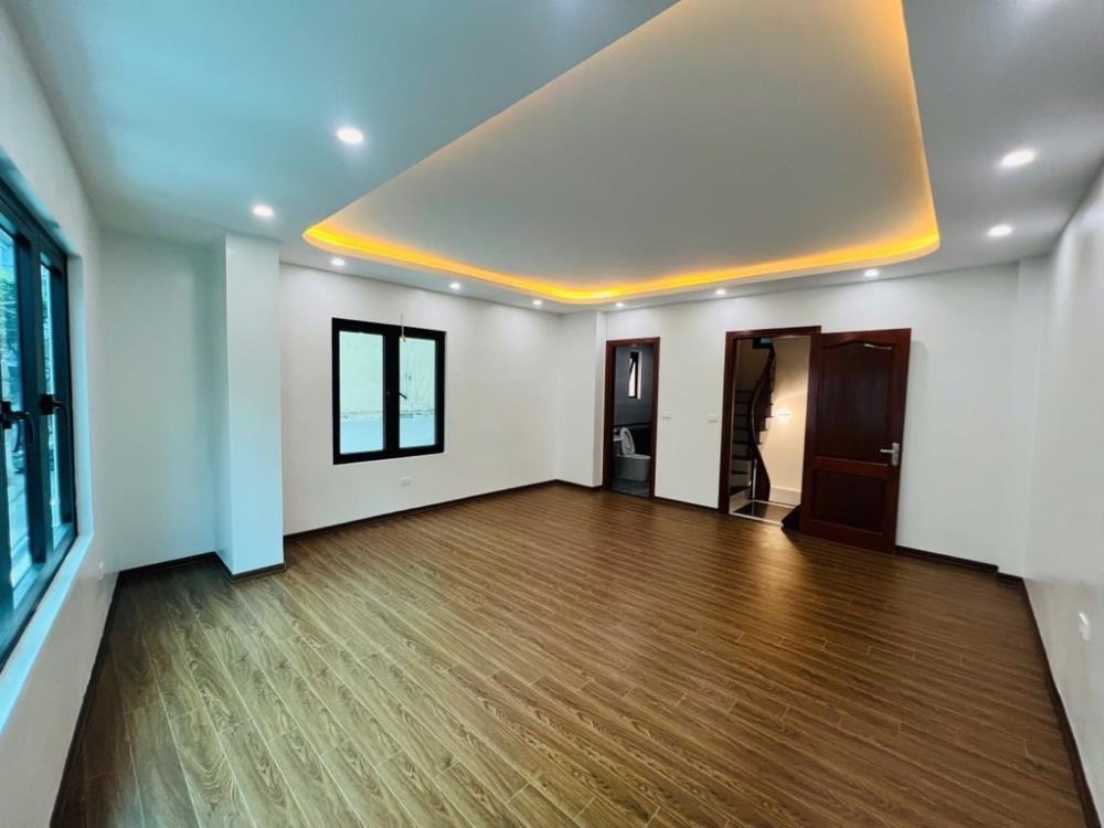 Nhà Lô Góc 7 Tầng, Thang Máy, Ba Đình - Kinh Doanh Sầm Uất, Giá Tốt