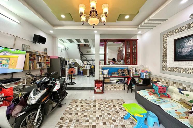 Bán ngôi nhà hẻm xe hơi Phạm Văn Đồng Quận Bình Thạnh DT 45m2