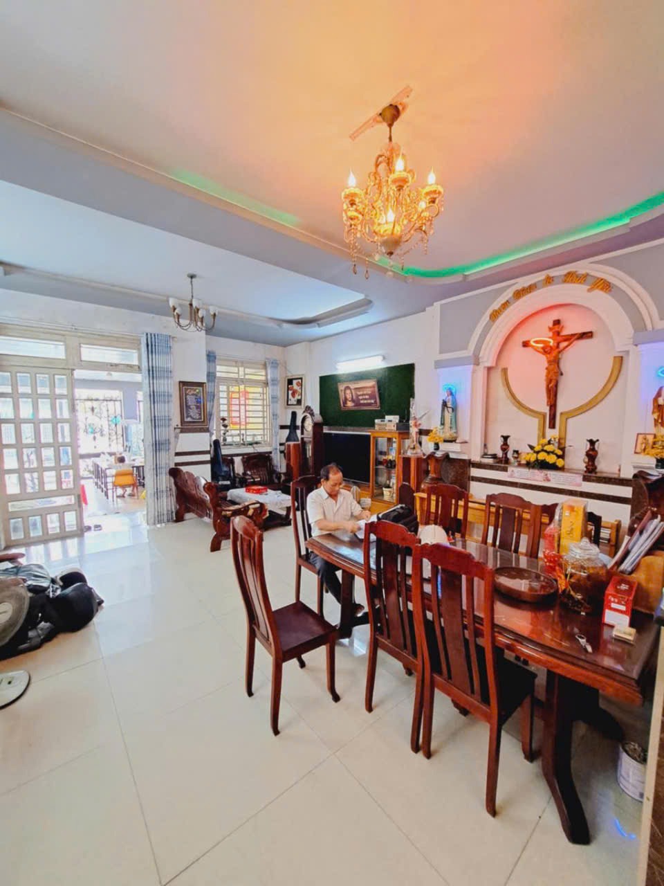 Nhà Mặt Tiền 523m2, Vị Trí Đắc Lợi, Tiện Kinh Doanh - Giá 21.8 Tỷ
