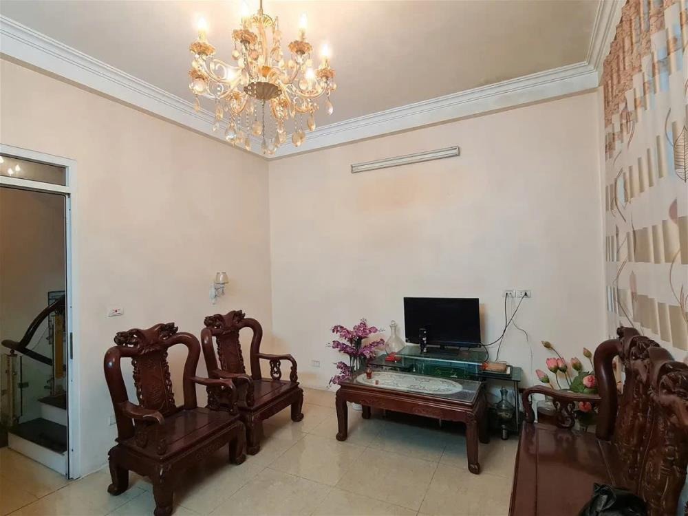 Nhà Mặt Phố Thái Hà, Đống Đa - 64m2 - 19.1 Tỷ - Ô Tô Đỗ Cửa