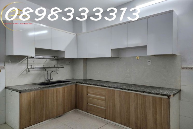 Bán nhà Hẻm 42 Đồng Xoài, DT 5.3x8m, 4 tầng,3 phòng ngủ, 4 WC, khu K300 dân trí cao, P.13, Q.Tân