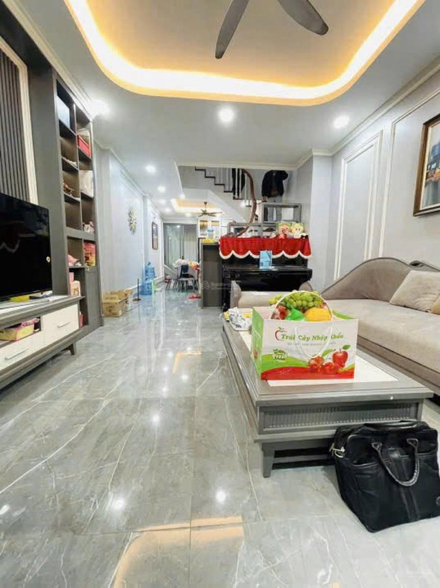 Bán nhà Xuân Đỉnh 5 tầng đẹp, sổ đỏ chính chủ - Giá Tốt