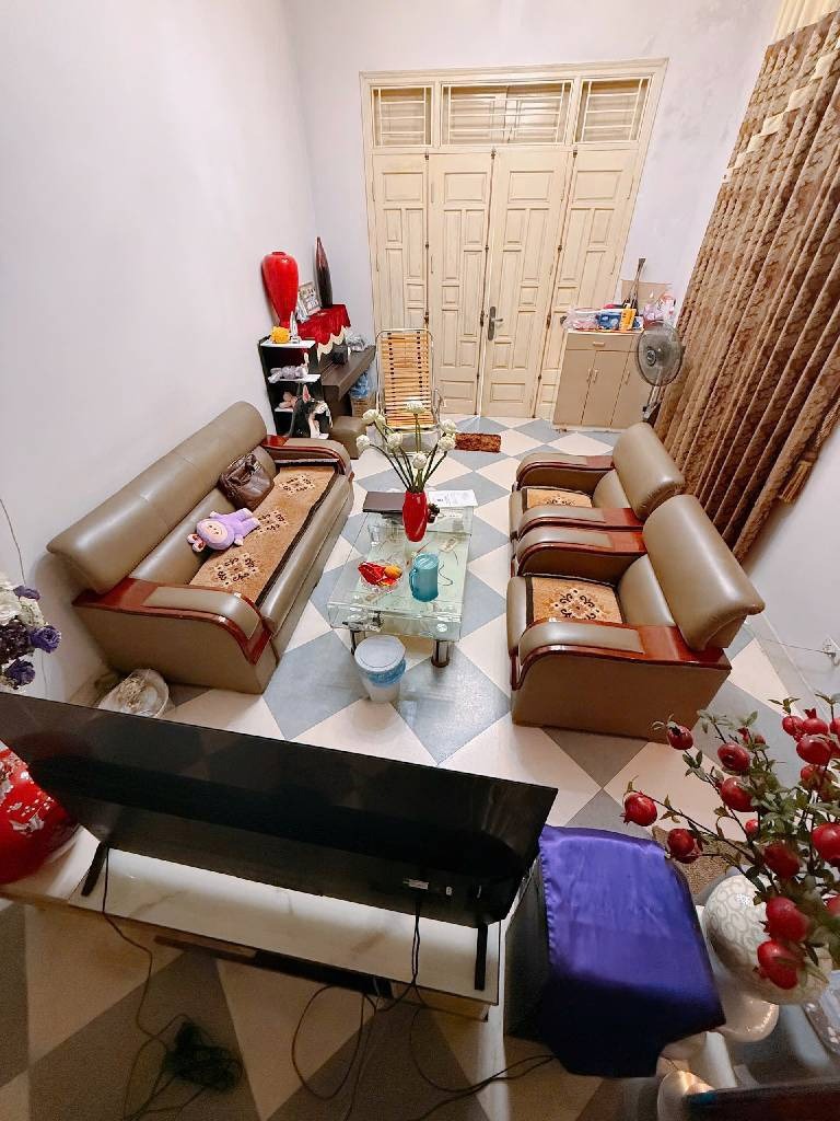 Bán nhà Vân Canh 136m2 4 Tầng, Mặt Tiền 6.5m, Ô Tô Đỗ Cổng - Giá Tốt