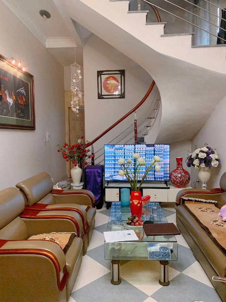 Bán nhà Vân Canh 136m2 4 Tầng, Mặt Tiền 6.5m, Ô Tô Đỗ Cổng - Giá Tốt