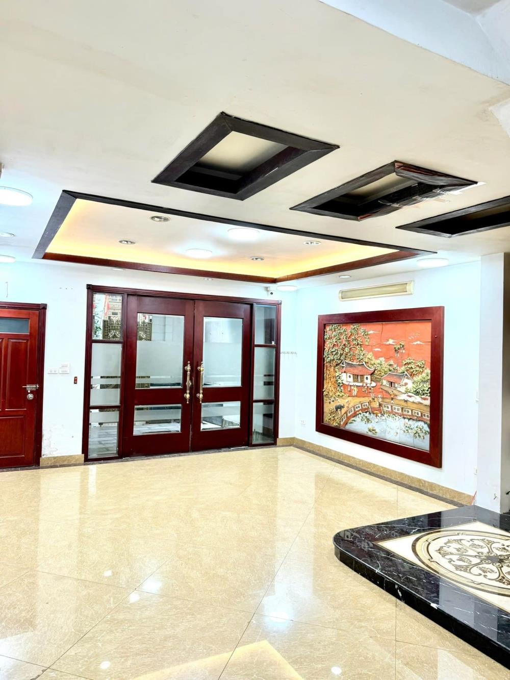 Bán nhà Tân Mai 90m2, 5 tầng, MT5m, 2 ô tô tránh, 22 tỷ