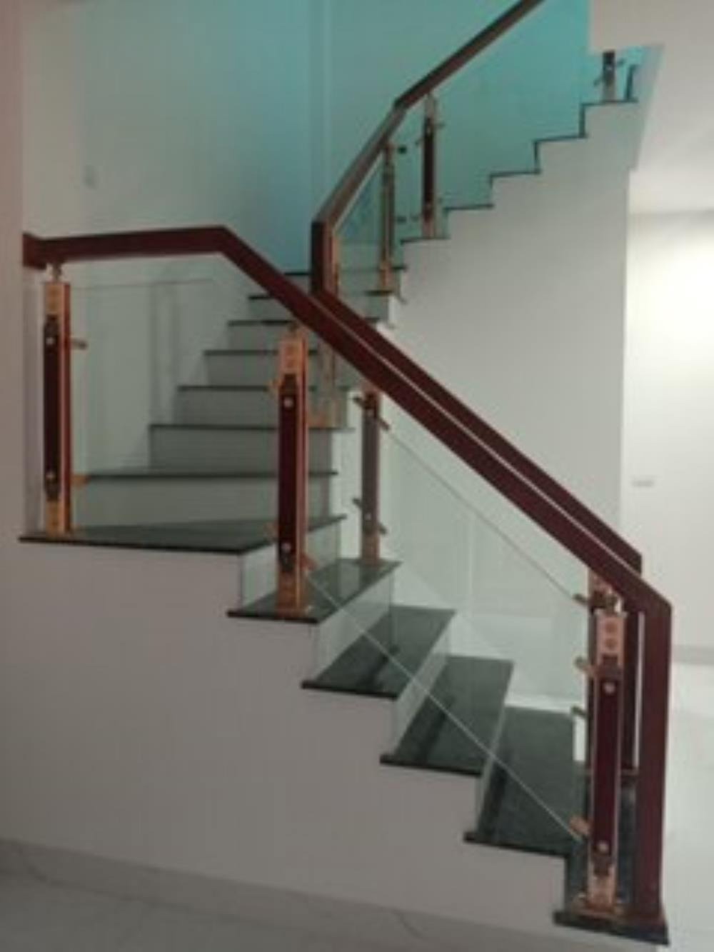 Bán nhà Tây Mỗ 55m2 5 Tầng, Ô Tô Đỗ Cửa, Giá 6.8 Tỷ