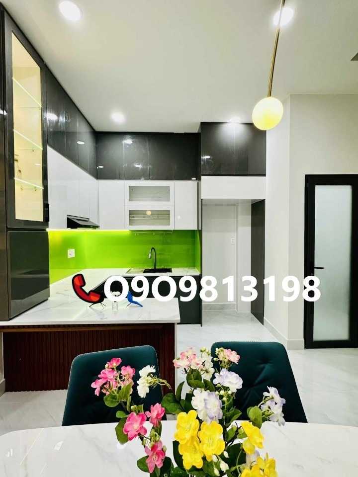Nhà Mặt Tiền Quận 5 - Vị Trí Đẹp, Kinh Doanh Đa Ngành, SHR
