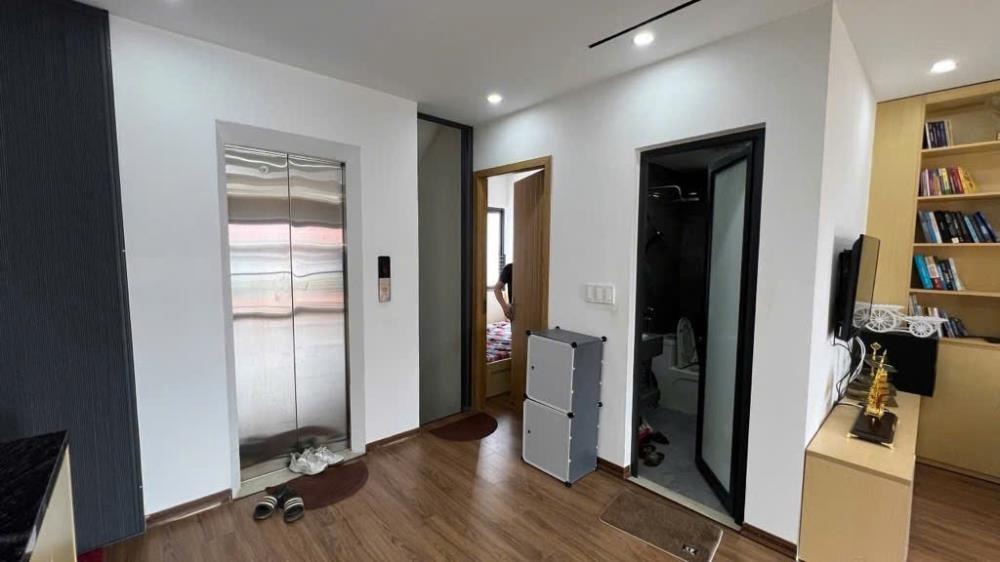 Bán nhà phân lô vỉa hè Hà Đông - Ô tô tránh - MT 5.5m - 7 Tầng - Thang Máy