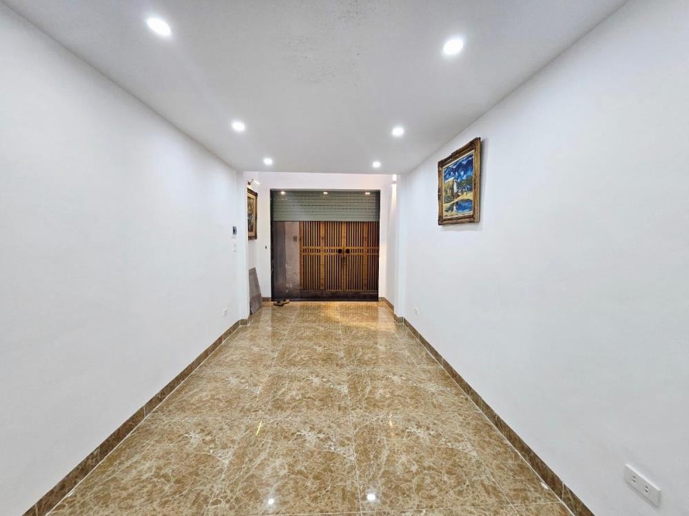 Bán Nhà Mặt Phố Mai Dịch - Vị Trí Đắc Địa, Kinh Doanh Sầm Uất