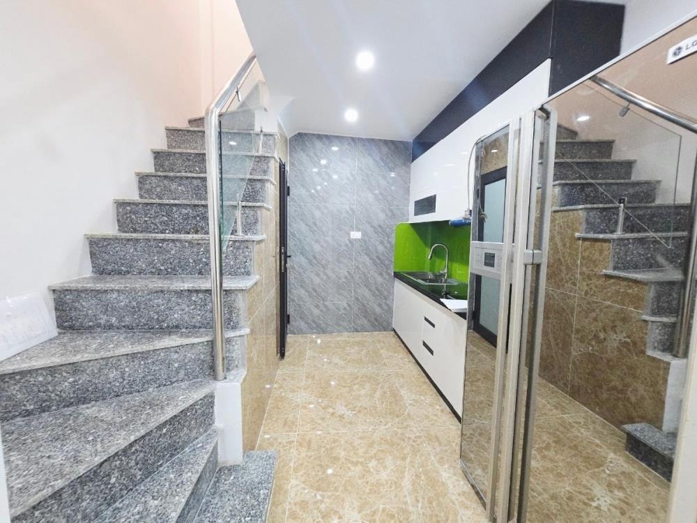 Bán Nhà Mặt Phố Mai Dịch - Vị Trí Đắc Địa, Kinh Doanh Sầm Uất