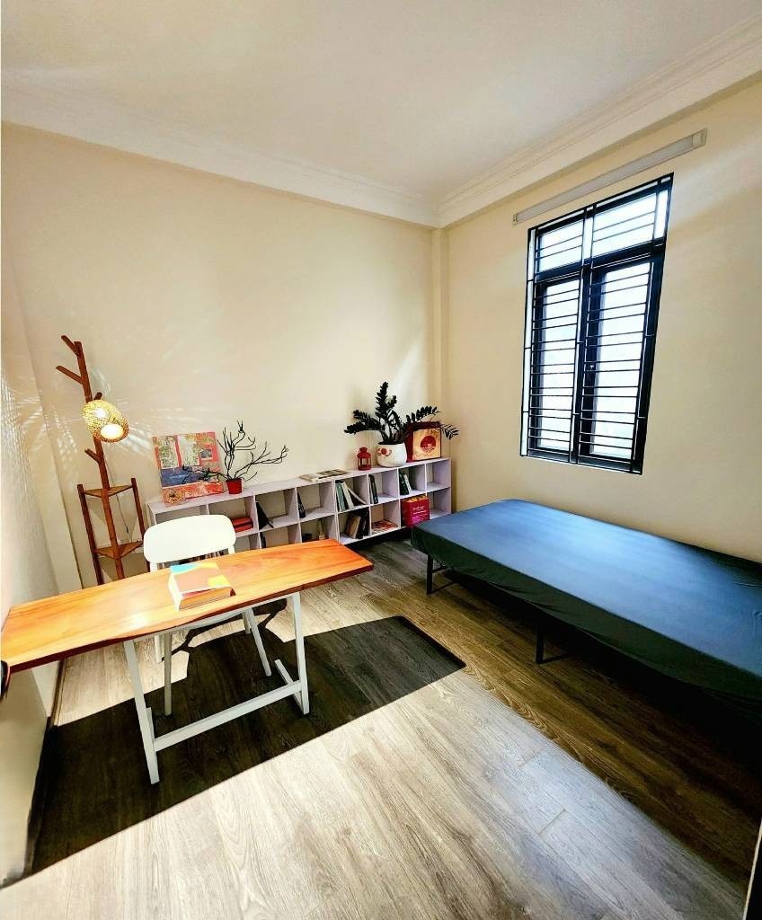 Bán Nhà Lô Góc Tân Mai 35m², 5 Tầng, Ô Tô Vào Nhà - Giá 10.55 Tỷ