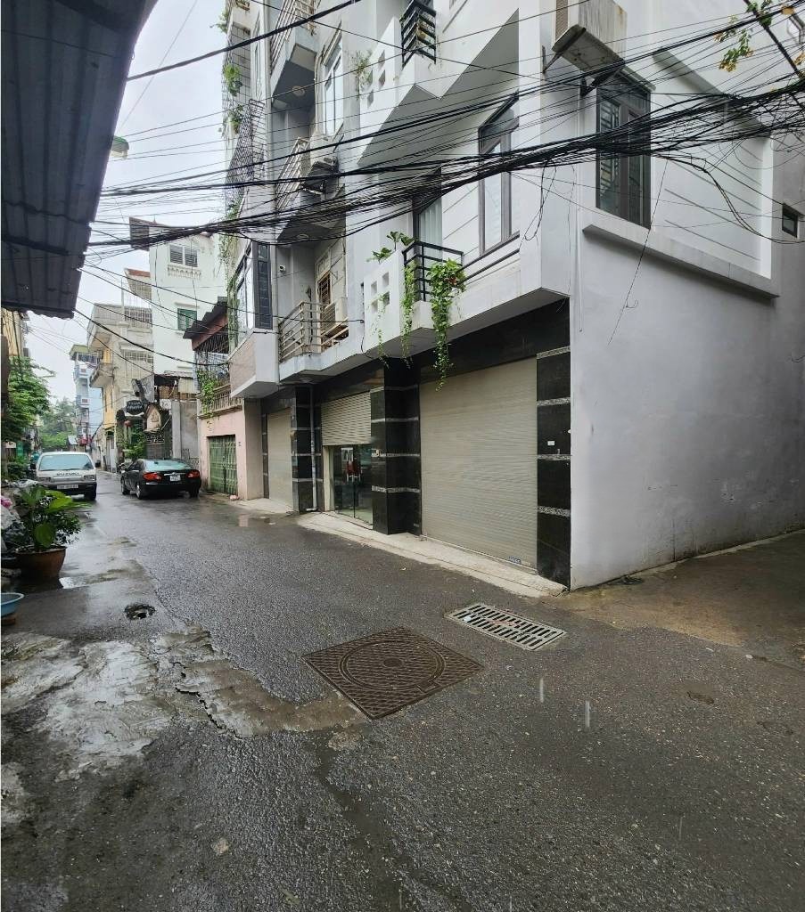 Bán Nhà Lô Góc Tân Mai 35m², 5 Tầng, Ô Tô Vào Nhà - Giá 10.55 Tỷ