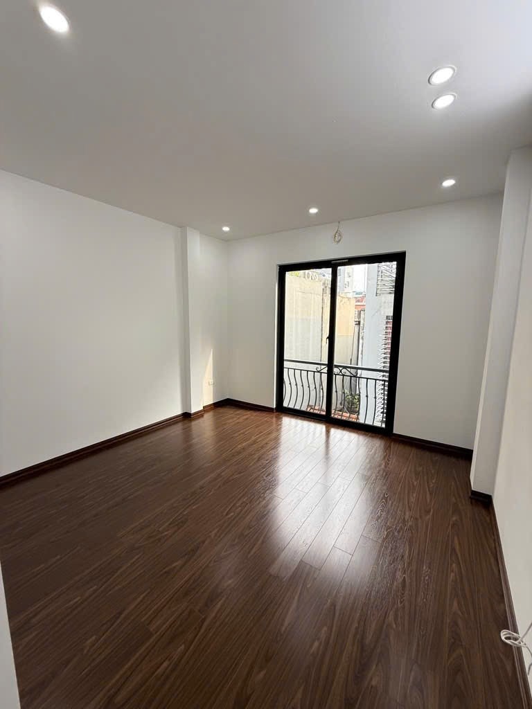 Bán nhà Tôn Đức Thắng - Vừa ở vừa cho thuê - Lợi nhuận cao