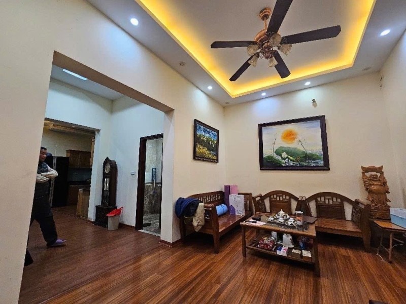 Nhà đẹp, gara ô tô, phố Xuân La, Tây Hồ, Hà Nội - 30 tỷ