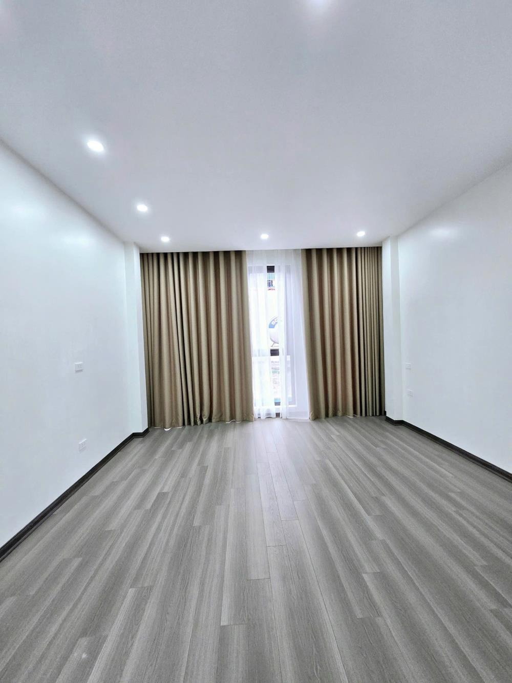 💥 Chỉ 8.15 tỷ - Nhà mới đẹp Hà Đông, thang máy, full phòng khép kín, ngõ thô