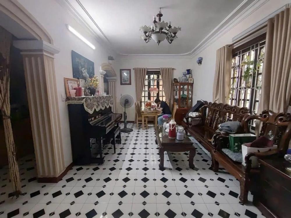 Bán nhà Thái Hà - 67m² x 5 tầng, ô tô vào nhà, giá 19.8 tỷ
