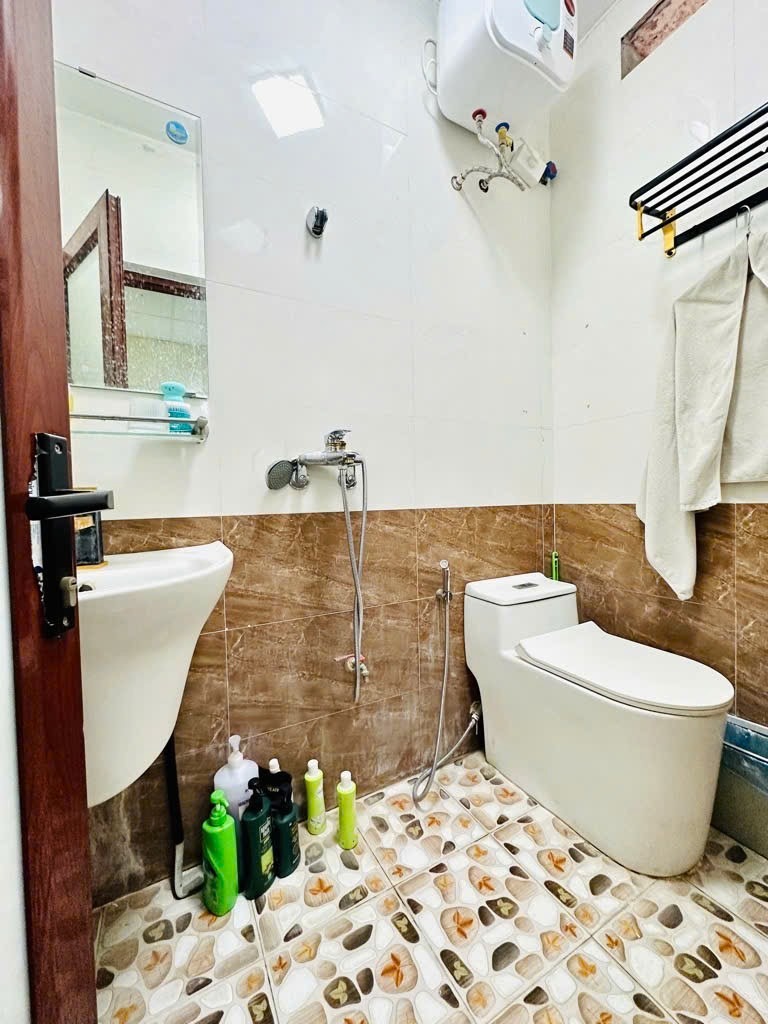 Nhà Ngõ 32 An Dương - 55m2, 2 Tầng, Giá 2.85 Tỷ - Không Quy Hoạch