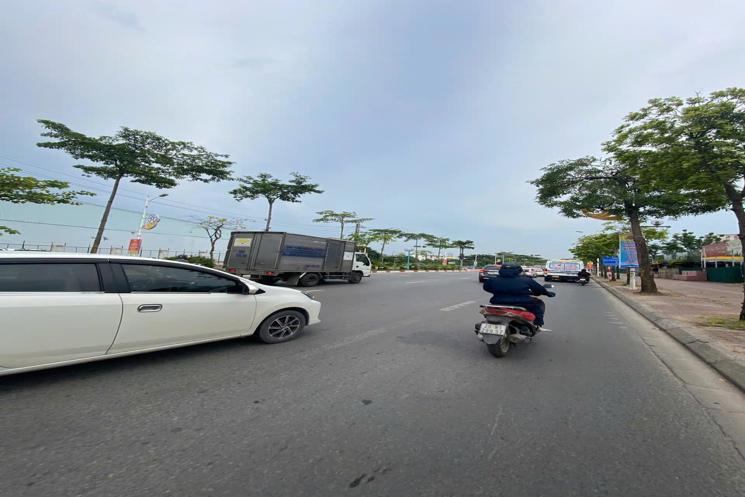 BÁN NHÀ MẶT PHỐ NGỌC TRÌ, LONG BIÊN – VỪA Ở, VỪA KINH DOANH