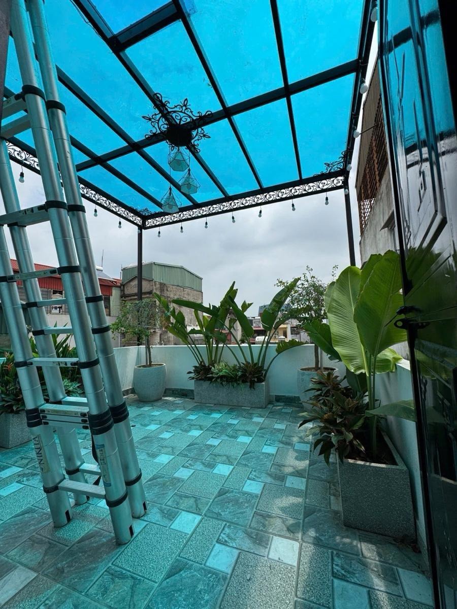 Bán nhà ngõ Chợ Khâm Thiên, Đống Đa: 35m2, 6 Tầng, Thang Máy, Full Nội Thất, Giá 9.8 Tỷ