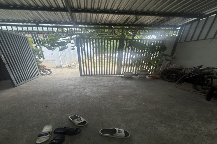 ♣ Nhà Kiệt Ô tô Bình Thái 1 gần Chợ, 100m2, ngang 6m, 2.xx tỷ