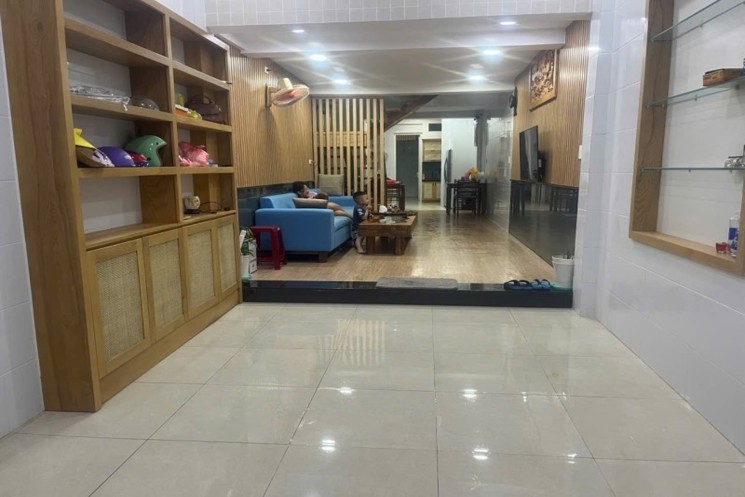 ♥ Mặt Tiền Nguyễn Tri Phương đường 10.5m, 73m2, 3 tầng, 7.xx tỷ